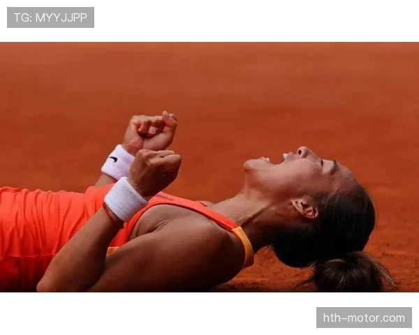 蔡赟退役后还在坚持每天五点起床练球？这自律也太狠了